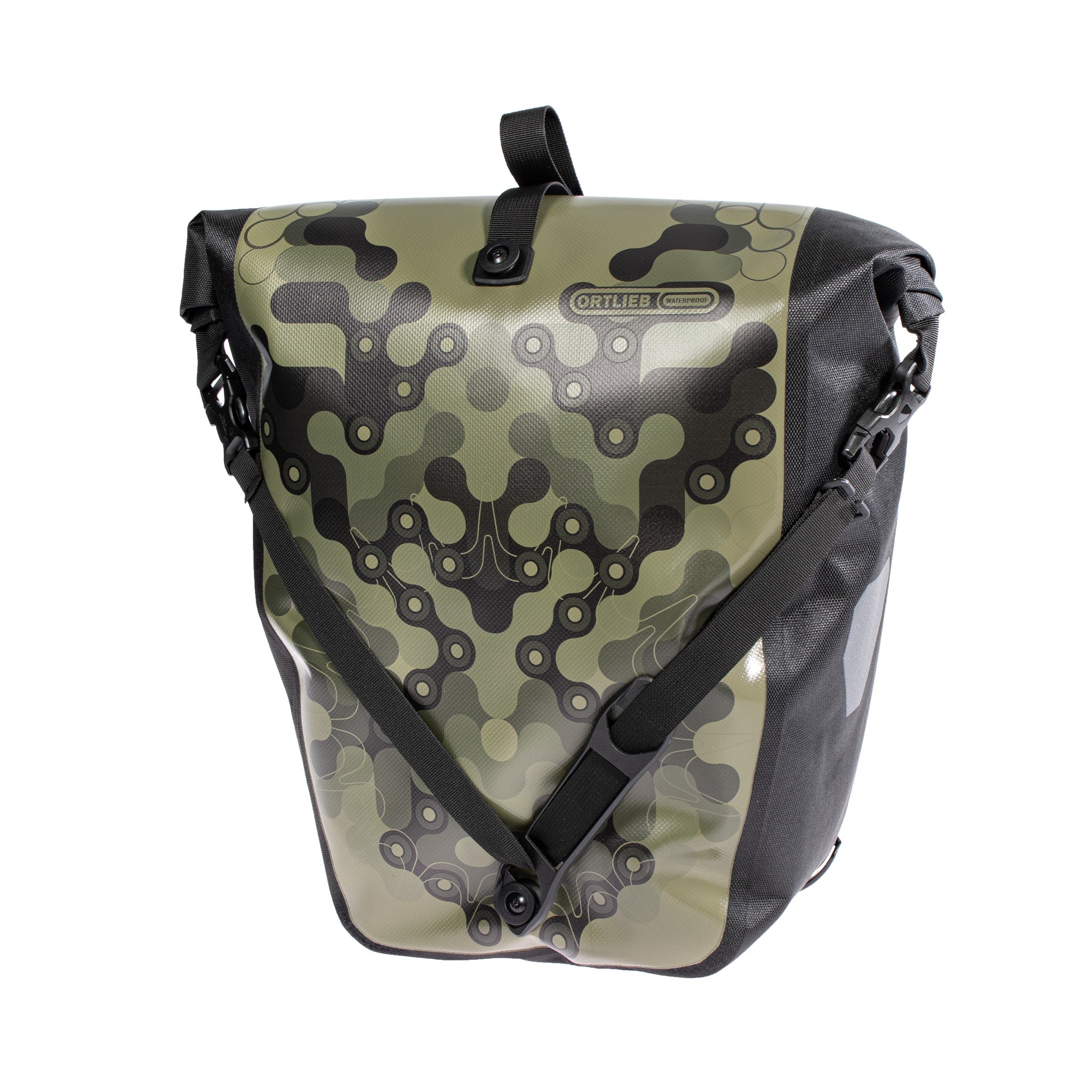 Vooraanzicht van ORTLIEB Back-Roller Design tas in camouflage-olijf met kettingpatroon