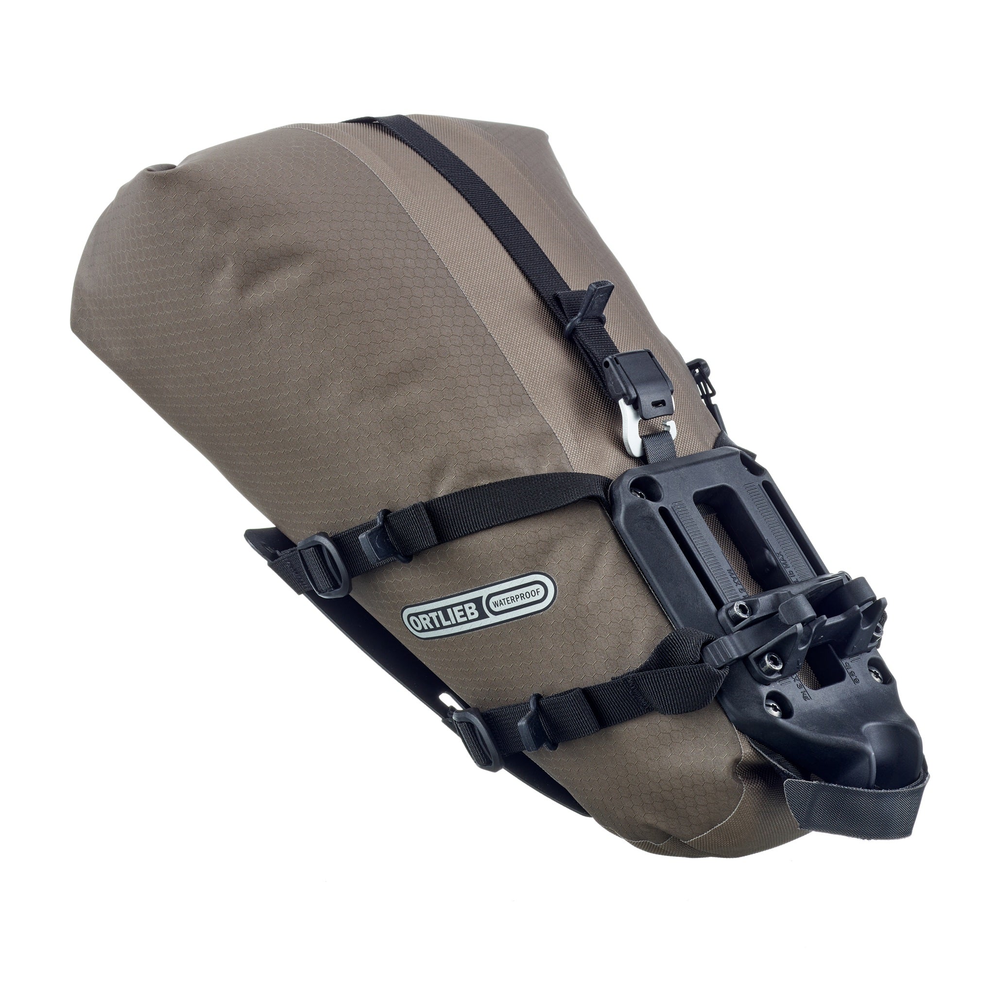 ORTLIEB Seat-Pack QR fietstas in dark-sand zijaanzicht met rolsluiting en montagesysteem