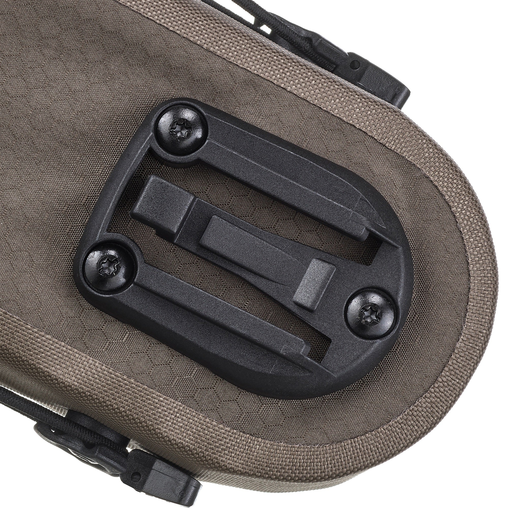 Detailaanzicht van de houder op ORTLIEB Micro-Bag 0.5L in dark sand